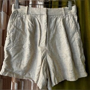 Abercrombie & Fitch Cream Women's Shorts